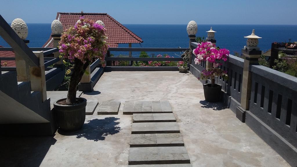 Barong Cafe Bungalow And Restaurant Amed Kültér fotó