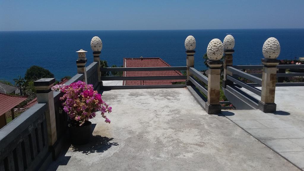 Barong Cafe Bungalow And Restaurant Amed Kültér fotó